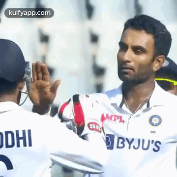 Jayanth Yadav Triggers With 4 Wicket Haul.Gif GIF - Jayanth Yadav Triggers With 4 Wicket Haul Jayanth Yadav Cricket GIFs