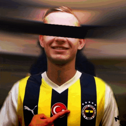 Szymanski Fenerbahçe Sarı Lacivert 2023 GIF - Szymanski Fenerbahçe Sarı Lacivert 2023 GIFs