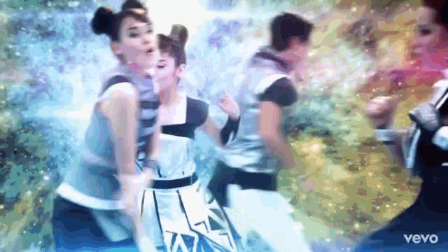 Lutteo Soyluna3 GIF - Lutteo Soyluna3 Space Dance GIFs