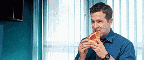 Ryan Reynolds Eat GIF - Ryan Reynolds Eat Eating GIFs