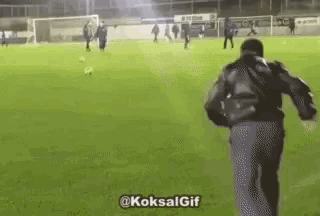 Soccer Run GIF - Soccer Run Koksal GIFs