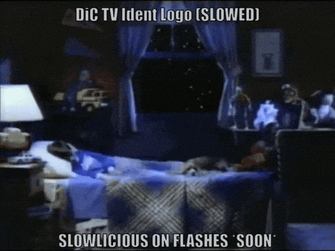 a picture of a bedroom with the words slowlicious on flashes soon on the bottom