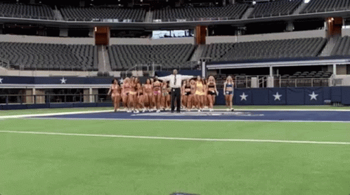Entance With My Girls GIF - Entance With My Girls Grand Entrance GIFs