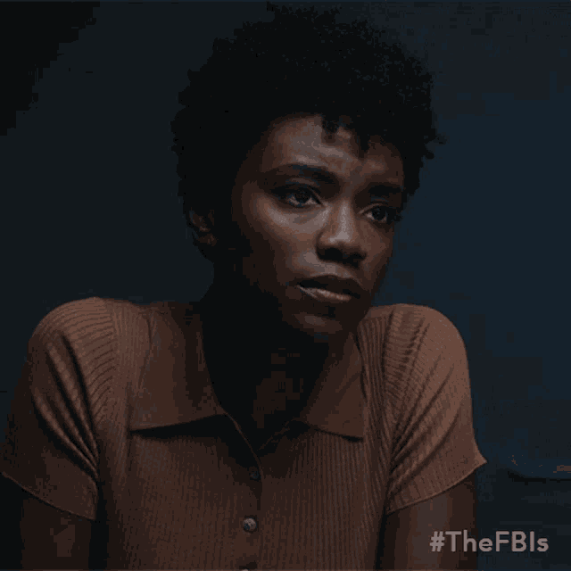 Glance Tifanny Wallace GIF - Glance Tifanny Wallace The Fbis GIFs
