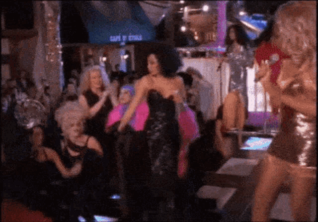 Diana Ross I Will Survive GIF - Diana Ross I Will Survive Truk GIFs
