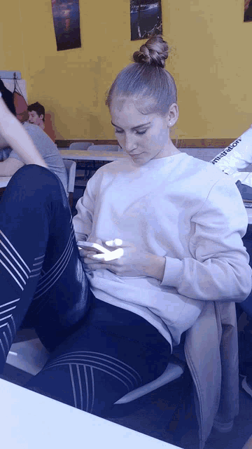 Kaludia Zurai Klaudia GIF