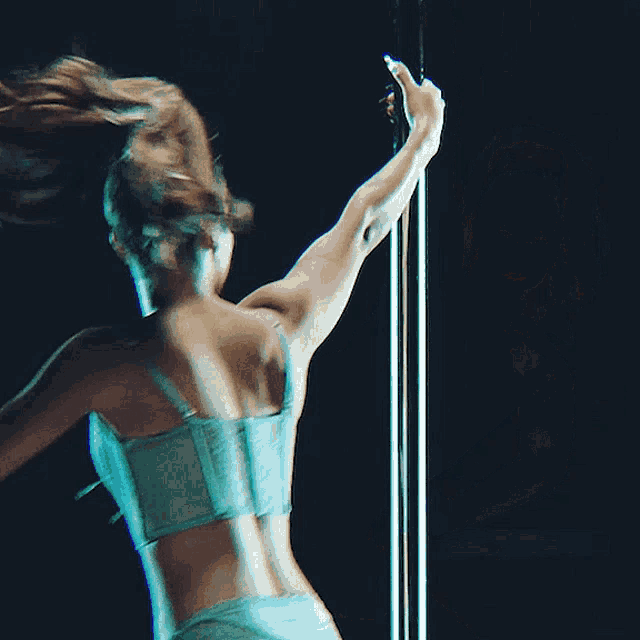 a woman 's torso is shown in a blurry photo