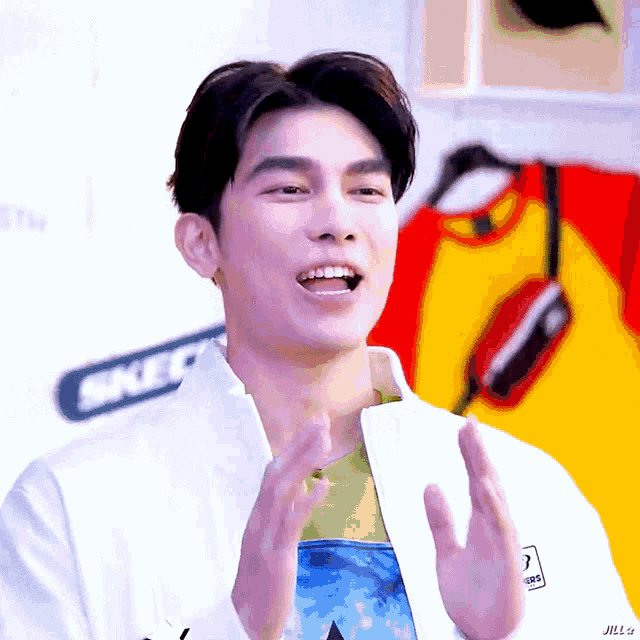 Mewsuppasit Mss GIF