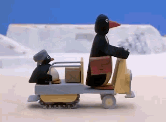 Pingu Noot Noot GIF - Pingu Noot Noot Pingu Amazon GIFs