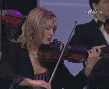 Suzana Mancic Violin Play GIF - Suzana Mancic Violin Play Turbofolk GIFs