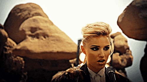 Moulinquinn Dianna Agron GIF