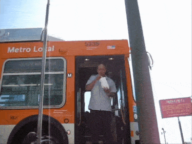 Mr24hrs Bus GIF - Mr24hrs Bus Bus Driver GIFs