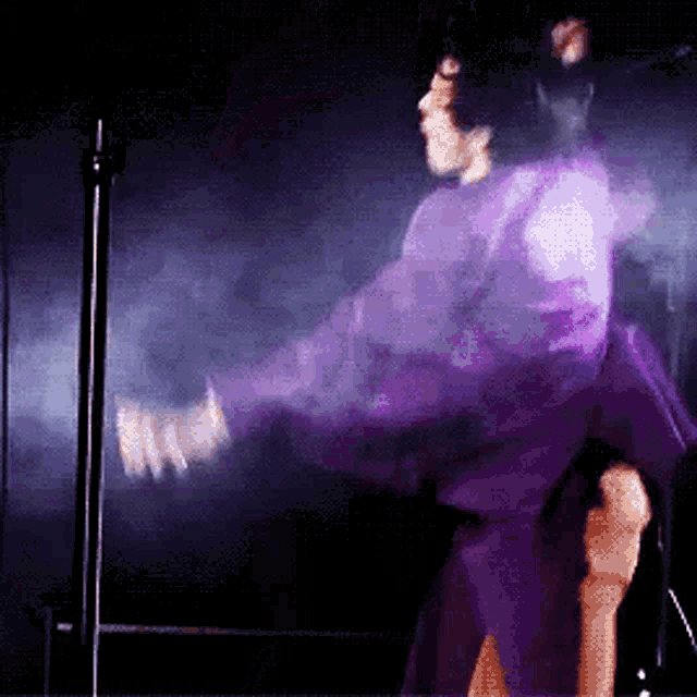 Harry Styles Live GIF
