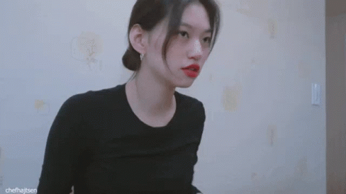 Kim Do Yeon Wekimeki GIF - Kim Do Yeon Wekimeki Angry GIFs