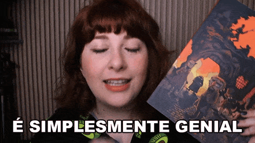 a woman holding a book that says e simplesmente genial on it