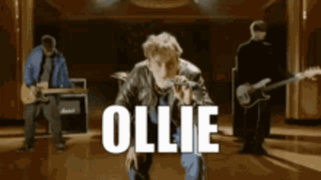 Ollie Damon Albarn GIF - Ollie Damon Albarn Blur GIFs