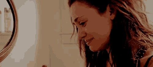 Fiona Shameless GIF