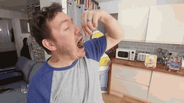 Barry Lewis Food Coma GIF - Barry Lewis Food Coma Eating GIFs