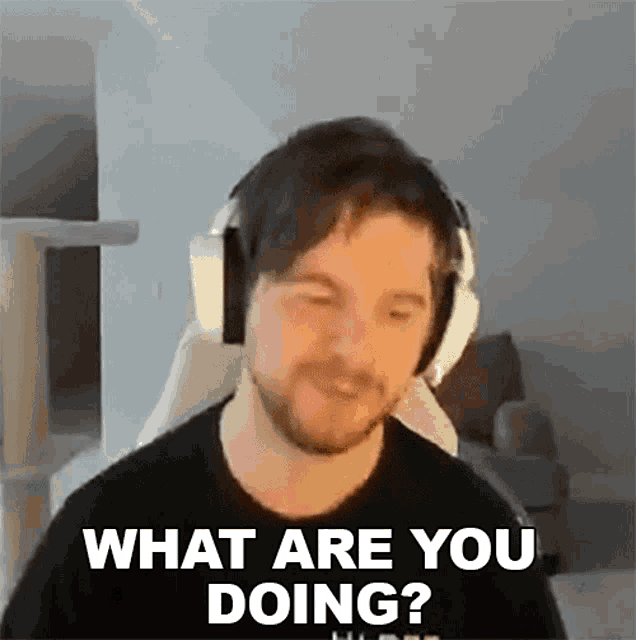 What Are You Doing Barraccudda GIF - What Are You Doing Barraccudda What Was That GIFs