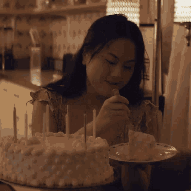 Eating Cakes Amy B Tiong GIF - Eating Cakes Amy B Tiong Bustle GIFs