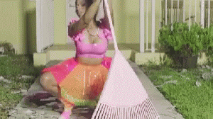 Nicki Minaj Rake It Up GIF - Nicki Minaj Rake It Up GIFs