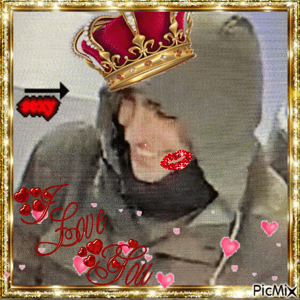 a picture of a man with a crown on his head and the words " i love you "