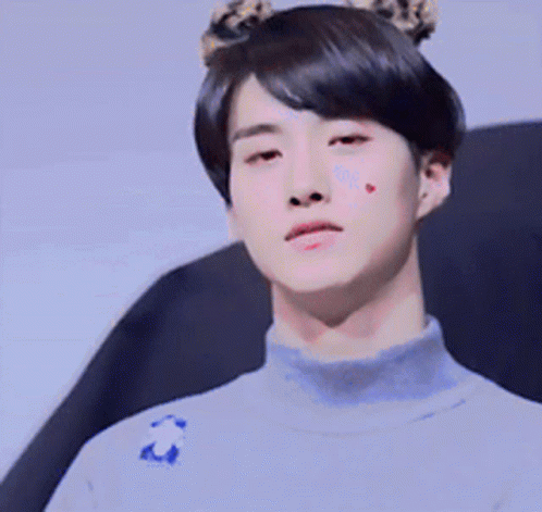 Two One GIF - Two One Yeoone GIFs