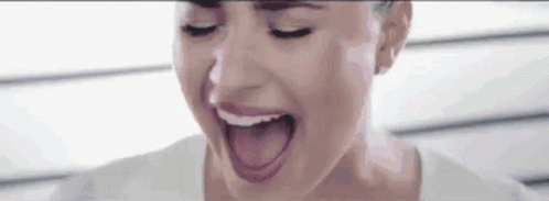 Demi Lovato Windy GIF - Demi Lovato Windy Windy Hair GIFs