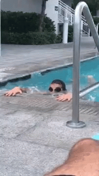 Swimmer Clap GIF - Swimmer Clap Applause GIFs