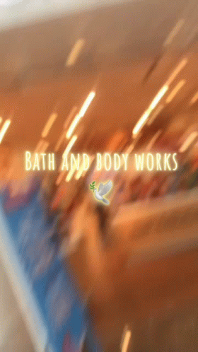 Lara Bath Body GIF - Lara Bath Body GIFs