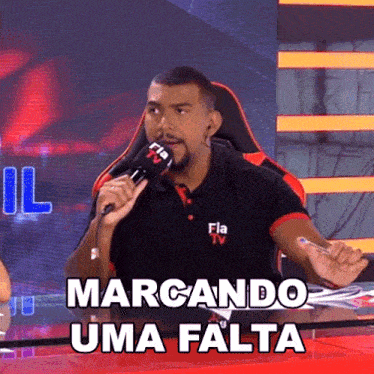 Marcando Uma Falta Emerson Santos GIF - Marcando Uma Falta Emerson Santos Maringá X Flamengo GIFs
