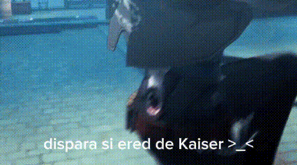 a blurry picture of a person with the words dispara si ereed de kaiser above them
