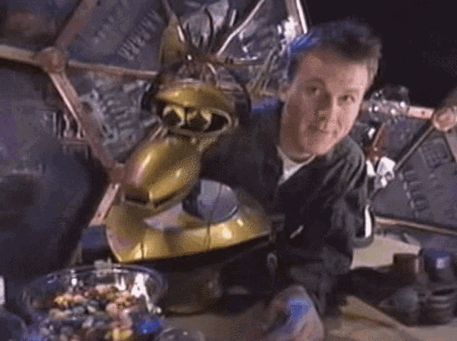 Crow T Robot Mike Nelson GIF - Crow T Robot Mike Nelson Tom Servo GIFs