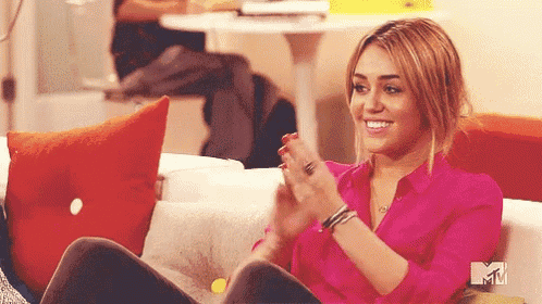 Miley Cyrus Clap GIF - Miley Cyrus Miley Clap GIFs