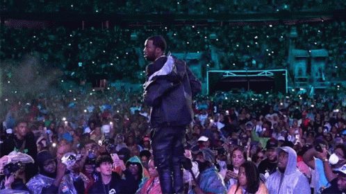 Hyping The Crowd Meek Mill GIF - Hyping The Crowd Meek Mill On My Soul Song GIFs