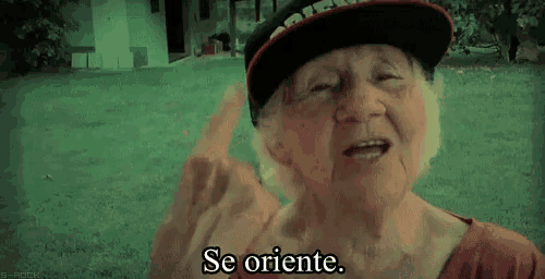 an elderly woman wearing a hat and a red shirt says se oriente .