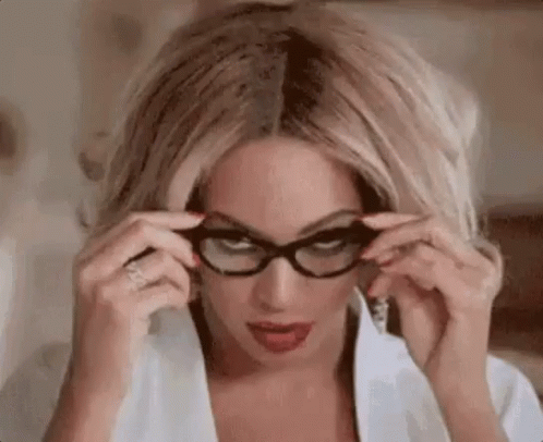 Manda Nudes / Beyonce / Sensualizando / óculos GIF - Beyonce Send Nudes GIFs