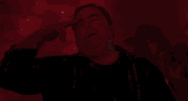 a man says i 'm as blank as a fart in a dark room