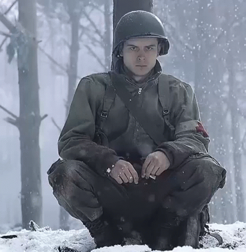 Band Of Brothers Medic GIF - Band Of Brothers Medic GIFs
