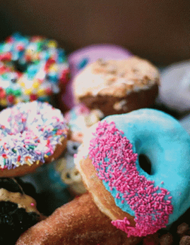 Yumm Donuts GIF - Yumm Donuts GIFs