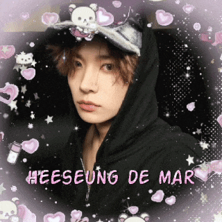 a picture of a boy with the name heeseung de mar
