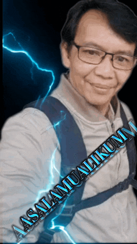 a man wearing glasses and a backpack says aassalamu'alaikum