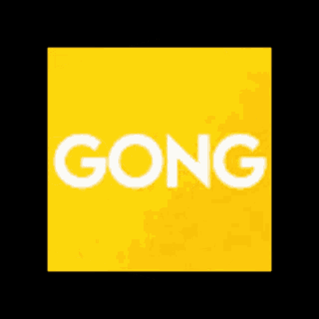 a yellow square with the word gong in white