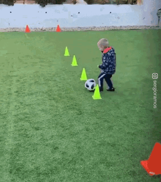 Soccer Drill Training GIF - Soccer Drill Training Football GIFs