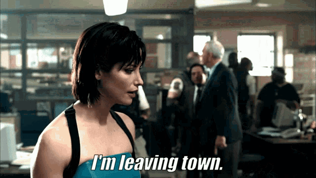 Sienna Guillory Leaving Town GIF - Sienna Guillory Leaving Town Jill Valentine GIFs