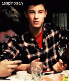 Shawn Mendes Dinner GIF - Shawn Mendes Dinner Food GIFs