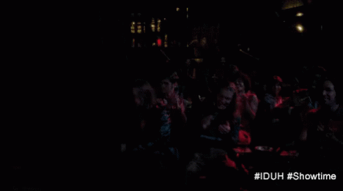 Audience GIF - Iduh Showtime Im Dying Up Here GIFs