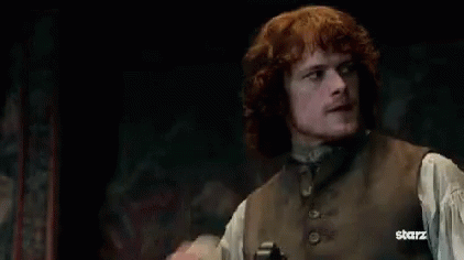 Outlander Jamie Fraser GIF - Outlander Jamie Fraser Eating GIFs