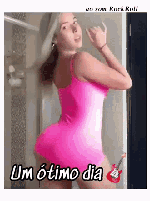 a picture of a woman in a pink dress with the words um otimo dia above her