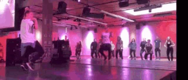 Dance Kelly GIF - Dance Kelly Rehearsal GIFs